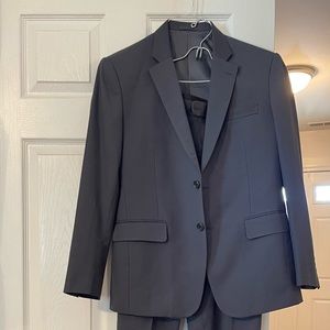 2 Piece Men’s Grey Suite (Hand Made)